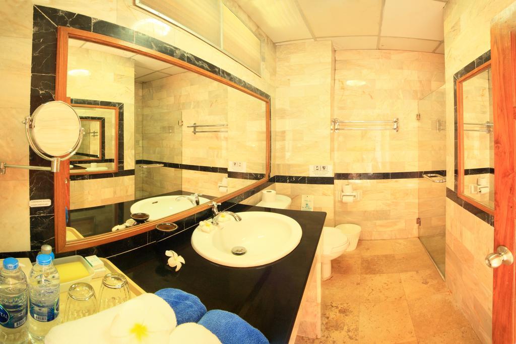 In On The Beach Phuket Exterior photo