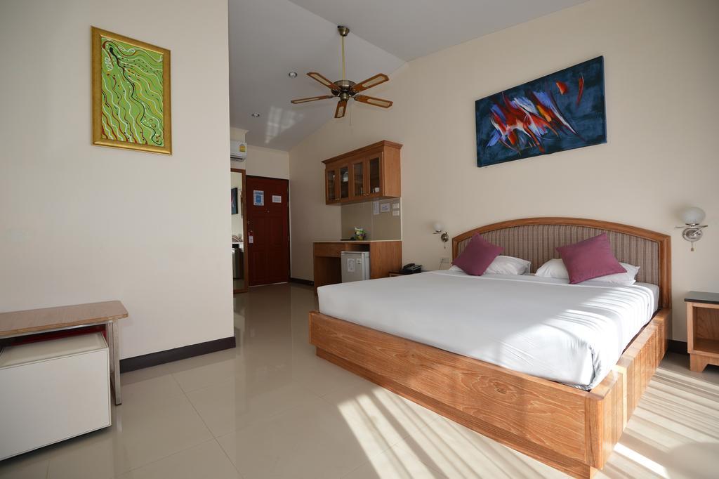In On The Beach Phuket Exterior photo