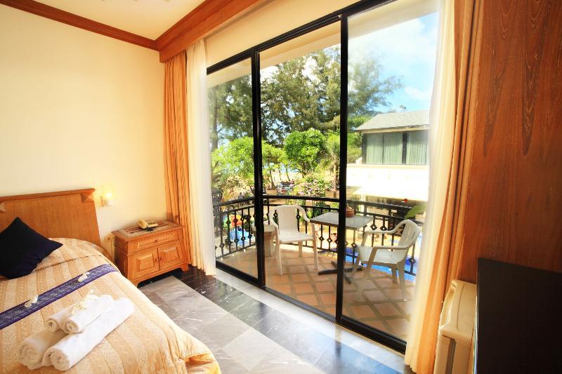 In On The Beach Phuket Exterior photo