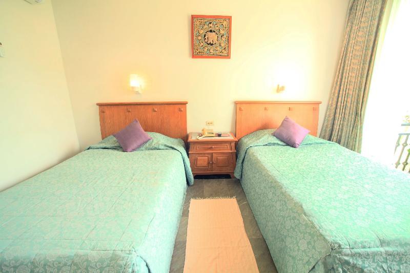 In On The Beach Phuket Exterior photo