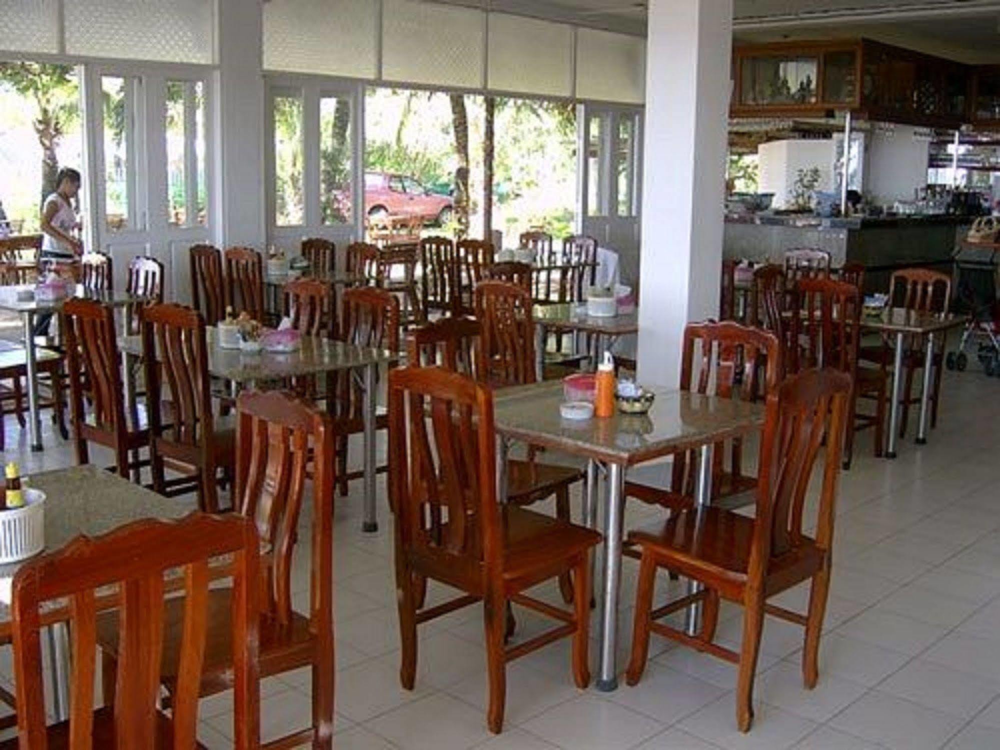In On The Beach Phuket Exterior photo
