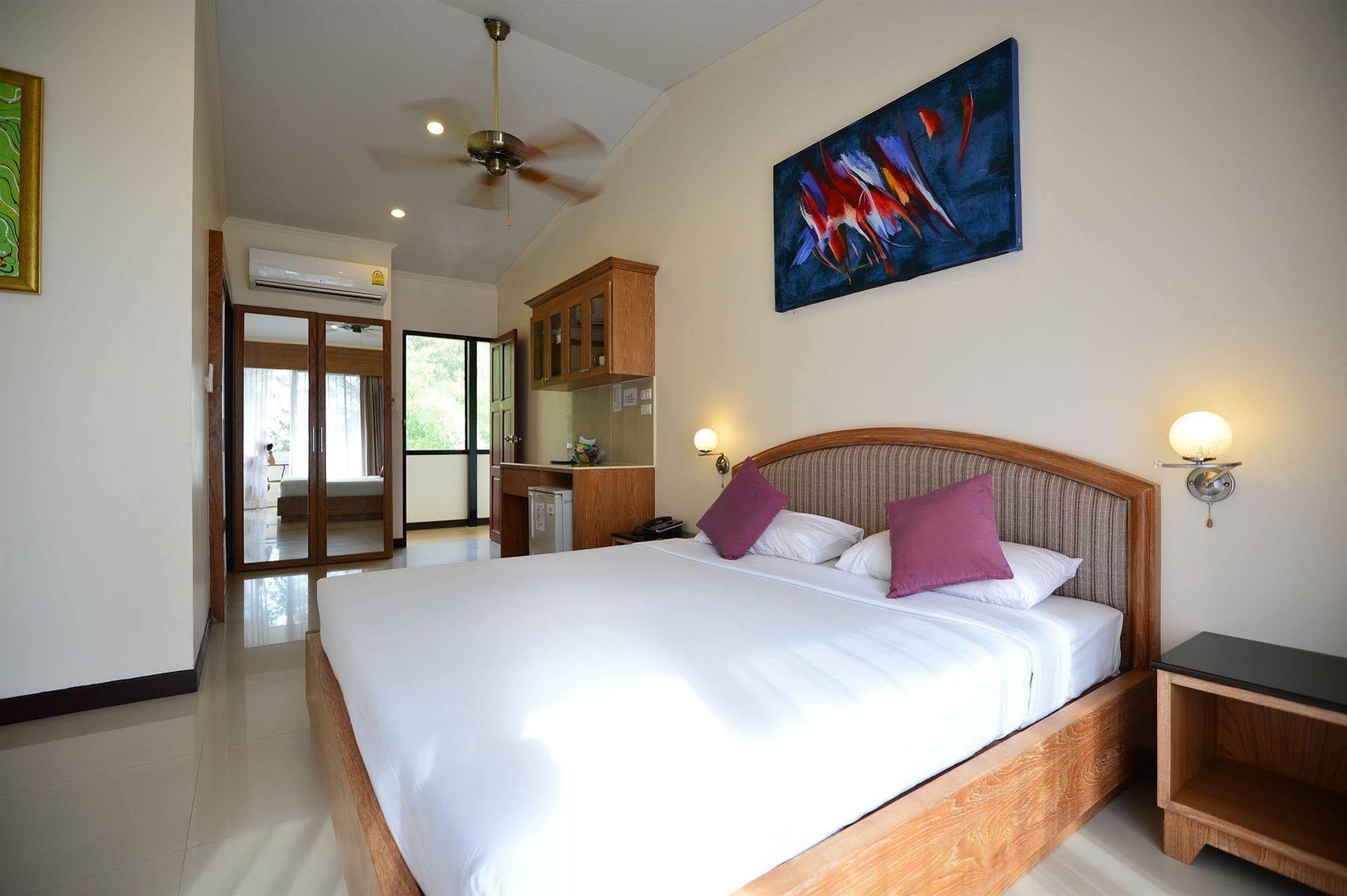 In On The Beach Phuket Exterior photo